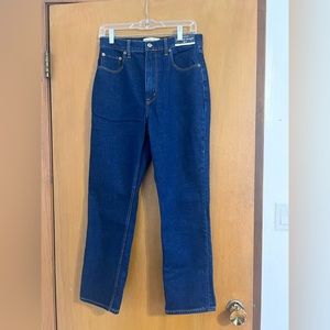 Abercrombie Cuve Love Ankle Straight Jean - Ultra High Rise